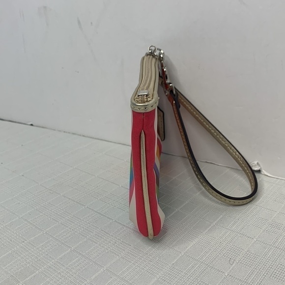 Bonnie Cashin legacy striped Coach wristlet - Picture 2 of 8